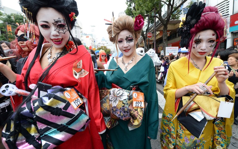 Vampires en Wafuku, le défilé d'Halloween au Japon