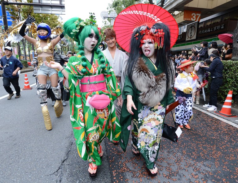 Vampires en Wafuku, le défilé d'Halloween au Japon