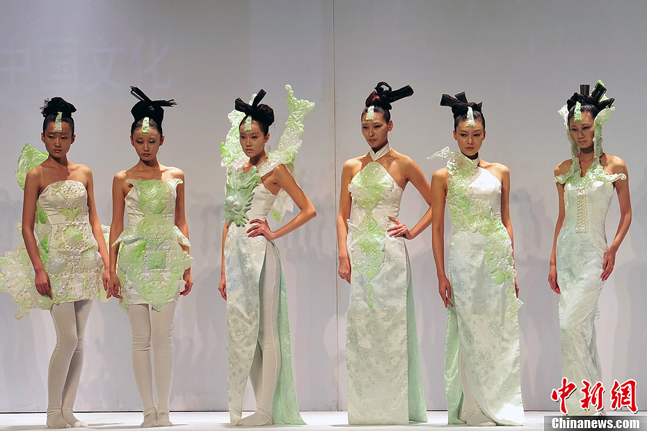 La culture traditionnelle chinoise mise en lumière à la Fashion Week de Chine 10