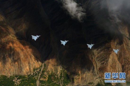 Révélation des dernières photos des avions de chasse chinois