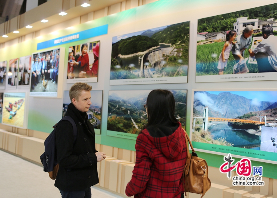 Pour les étrangers: « le développement scientifique contribue au succès de la Chine »