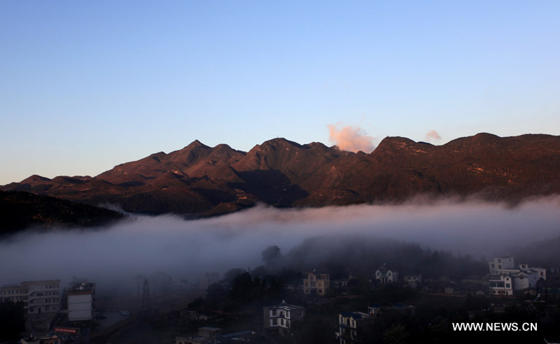 Chine : prises de vues de nuages au Yunnan (sud-ouest)