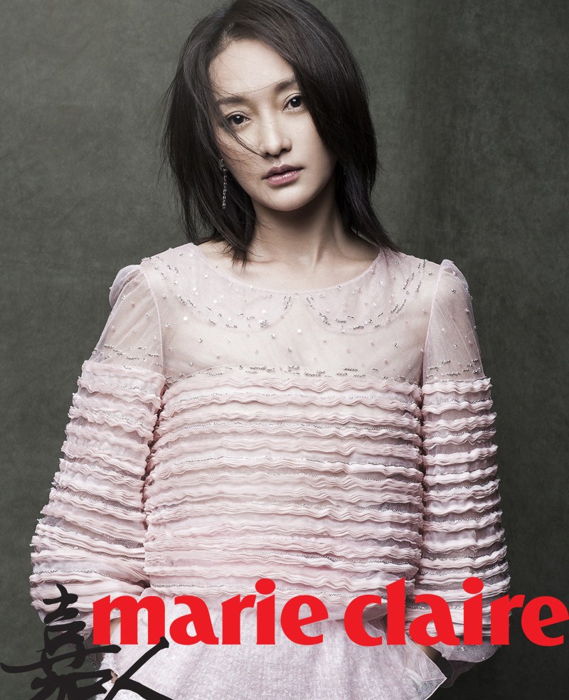 Zhou Xun en Chanel pose pour Marie Claire