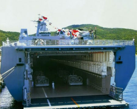 Découverte du plus grand navire amphibie de Chine