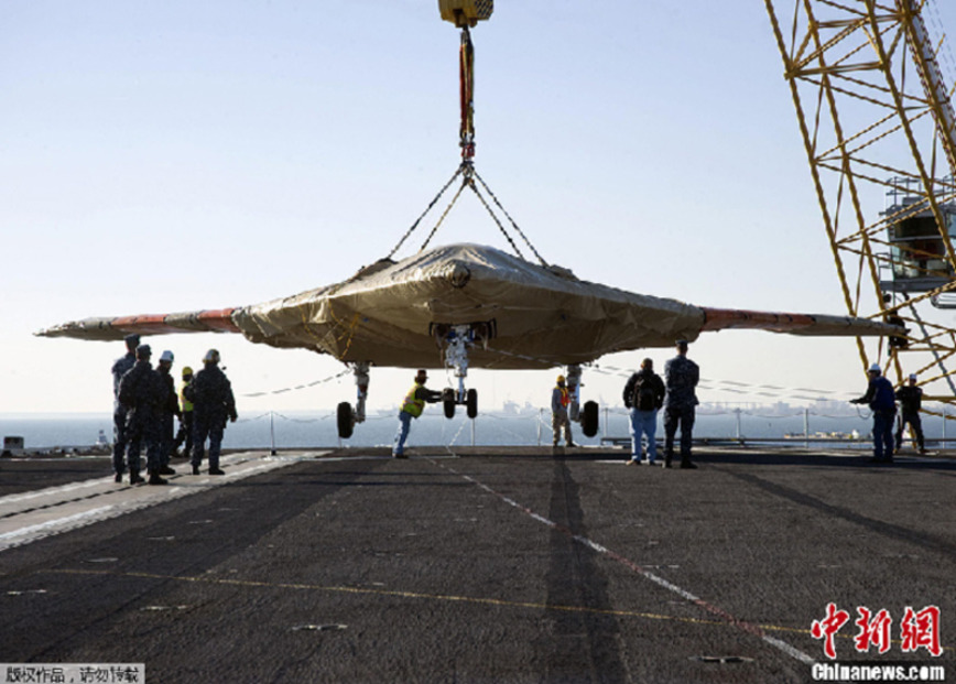 Découverte du nouveau drone embarqué sur le porte-avions américain