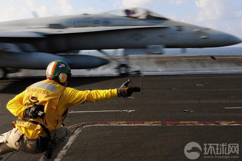 le "style du porte-avions" à travers le monde