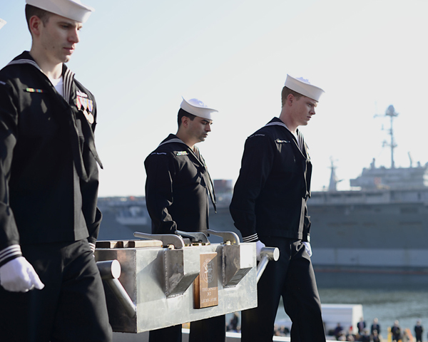Le premier porte-avion à propulsion nucléaire dans le monde est retiré du service 3