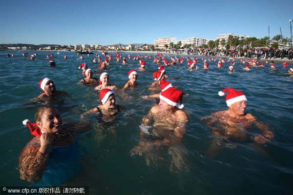 Les Français prennent un bain de Noël malgré le froid