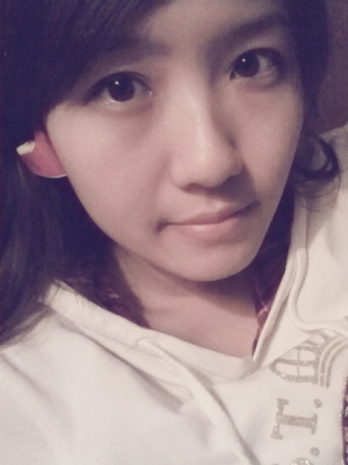 La jeune fille couronnée 'Miss Université' de Chine