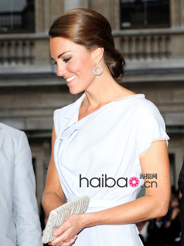 Rétrospective : les meilleurs plus belles coiffures de Kate Middleton 9