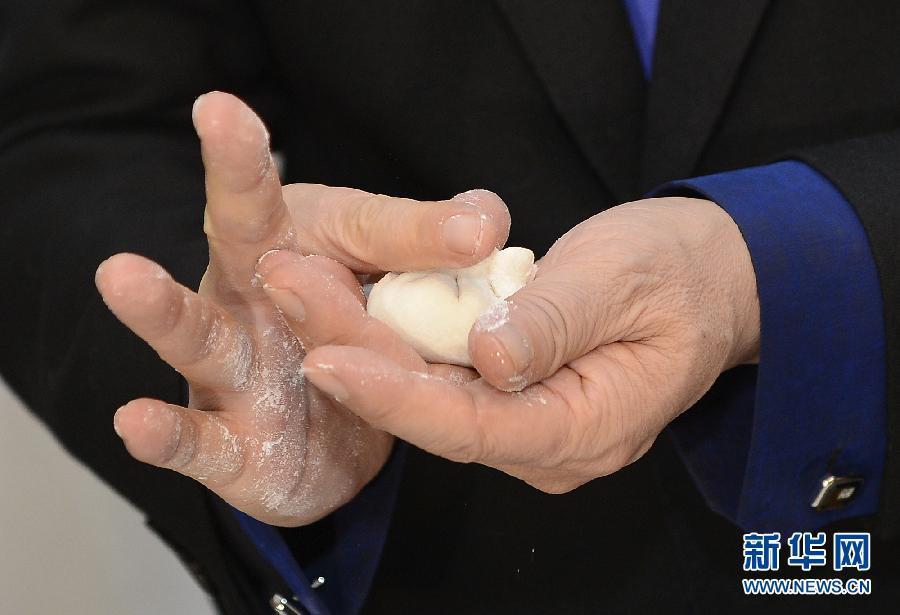 Mo Yan fait des raviolis à Stockholm