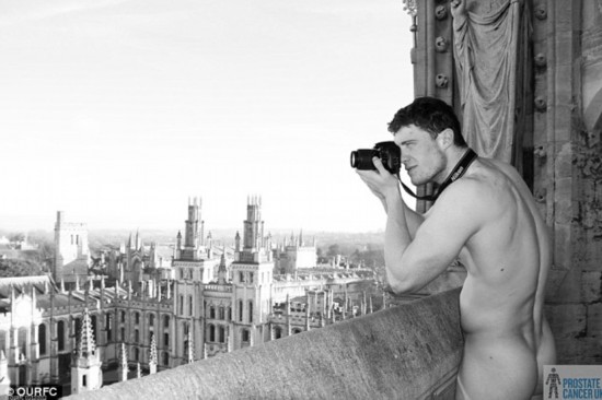 Des étudiants de l&apos;Université de Cambridge posent nus