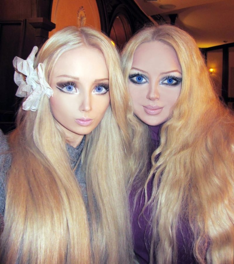 Valeria Lukyanova et Olga Oleynik, les poupées vivantes d&apos;Internet