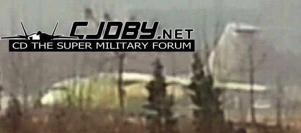 1er essai de vol confidentiel : le nouvel avion de transport militaire chinois