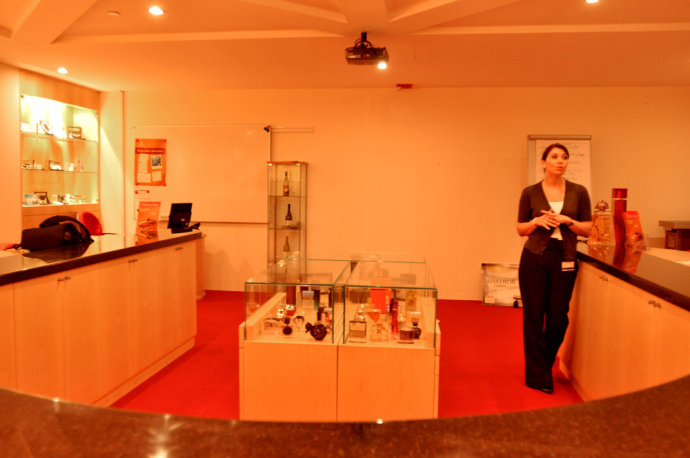 La formation des hôtesses d'Emirates Airlines