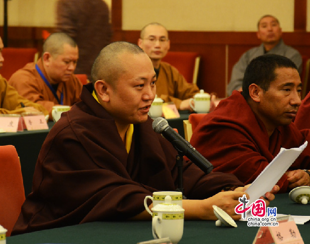Jiayang Lezhu, moine tibétain 