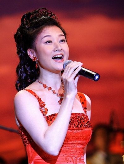 La chinoise Song Zuying chantera en duo avec Céline Dion