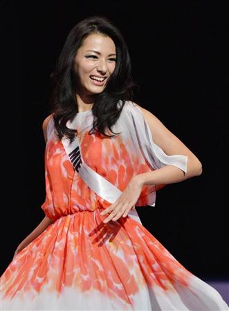 Matsuo Yukimi couronnée nouvelle Miss Universe Japan 2013