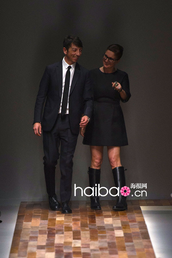 Fashion Week de Paris : La Jeune Fille à la perle de Valentino