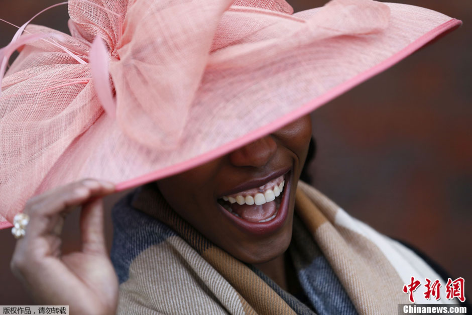 Défilé de chapeaux au Festival de Cheltenham