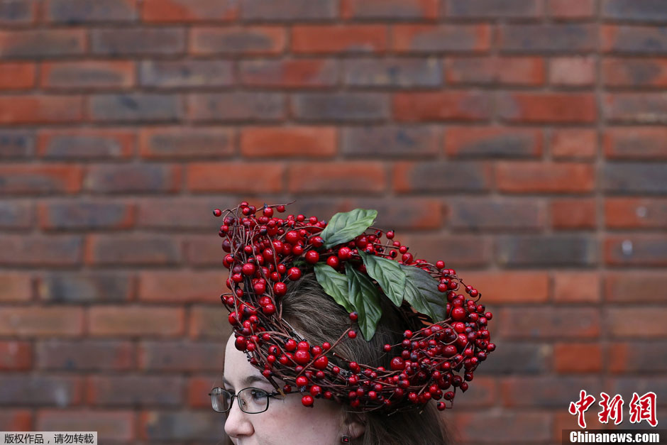 Défilé de chapeaux au Festival de Cheltenham