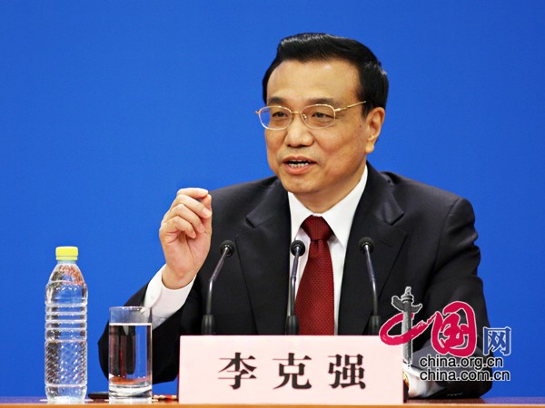 Li Keqiang : Il faut établir un calendrier précis pour le contrôle du problème de pollution