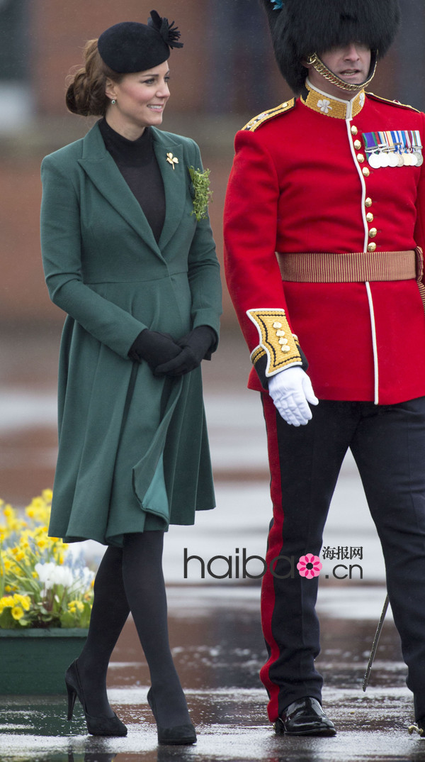 Kate Middleton : deux looks de la future maman