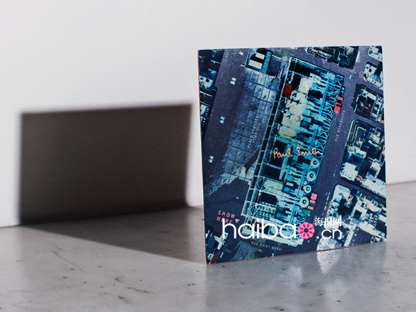 Les cartes d&apos;invitation aux défilés de la Fashion Week homme de Paris