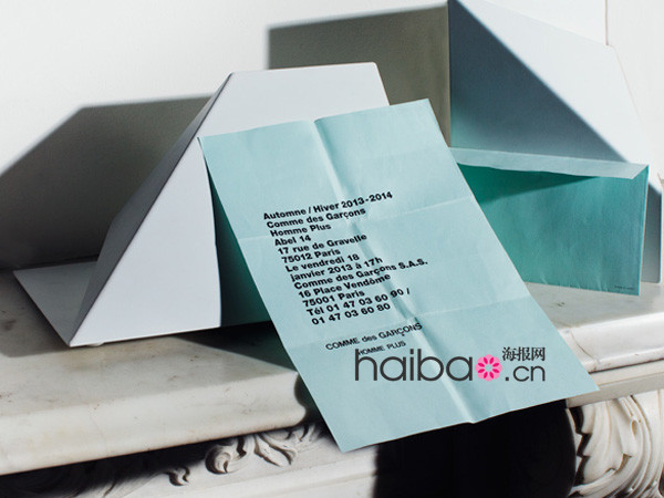 Les cartes d&apos;invitation aux défilés de la Fashion Week homme de Paris