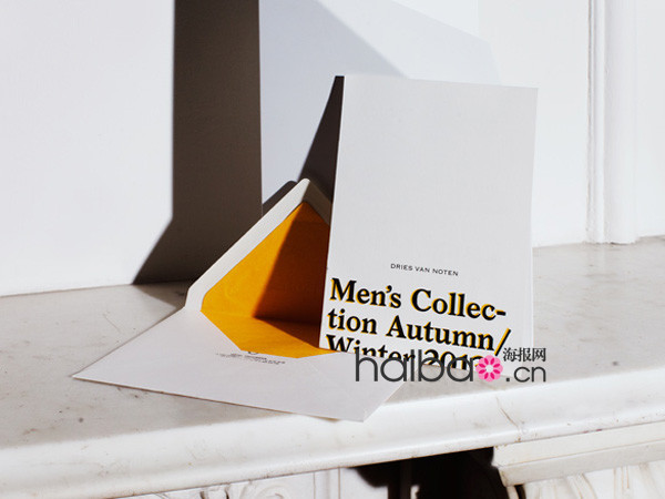 Les cartes d&apos;invitation aux défilés de la Fashion Week homme de Paris