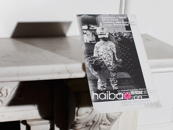 Les cartes d&apos;invitation aux défilés de la Fashion Week homme de Paris