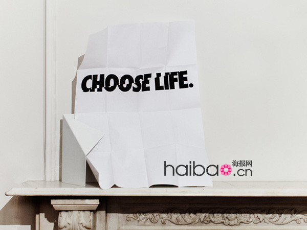 Les cartes d&apos;invitation aux défilés de la Fashion Week homme de Paris