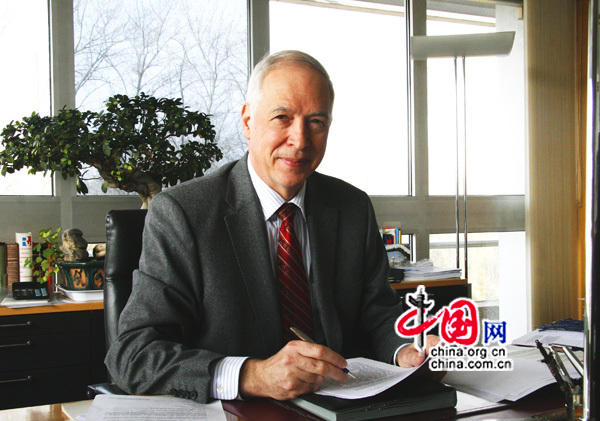 Jacques de Watteville: la consommation de produits de luxe est reflète le développement de l'économie chinoise