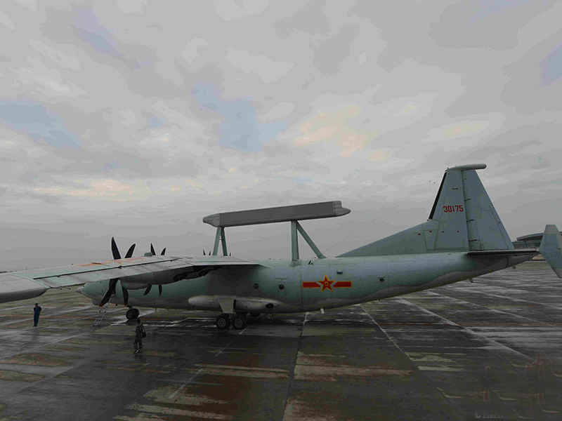 Séisme de Ya'an : un AWACS KJ-200 en mission pour l'armée de l'air