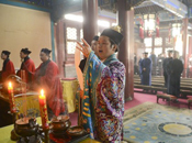 Séisme de Lushan : les taoïstes prient pour les sinistrés