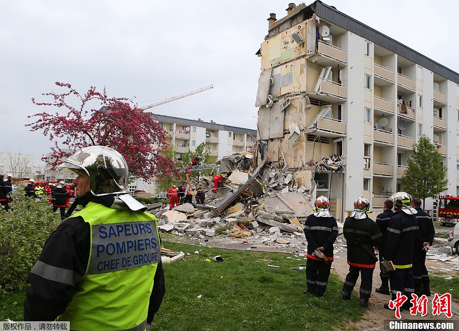 France : effondrement d'un bâtiment à Reims