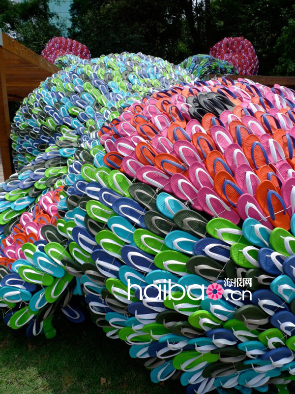 Les créations de Florentijn Hofman, père du canard en plastique géant