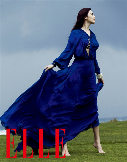 Zhang Yuqi en couverture du magazine Elle