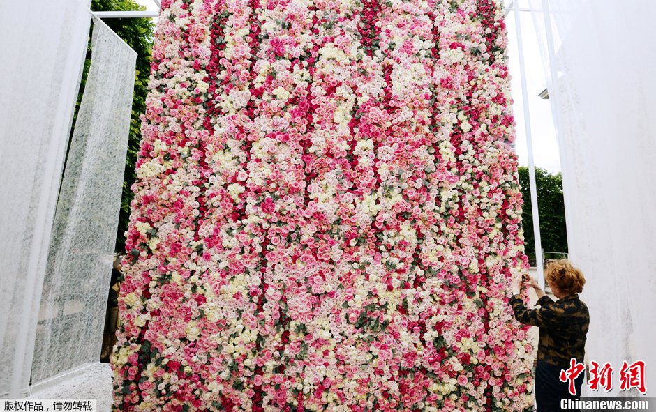 Paris : exposition florale au jardin des Tuileries