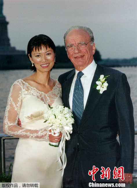 En images : le parcours de Murdoch et Wendi Deng
