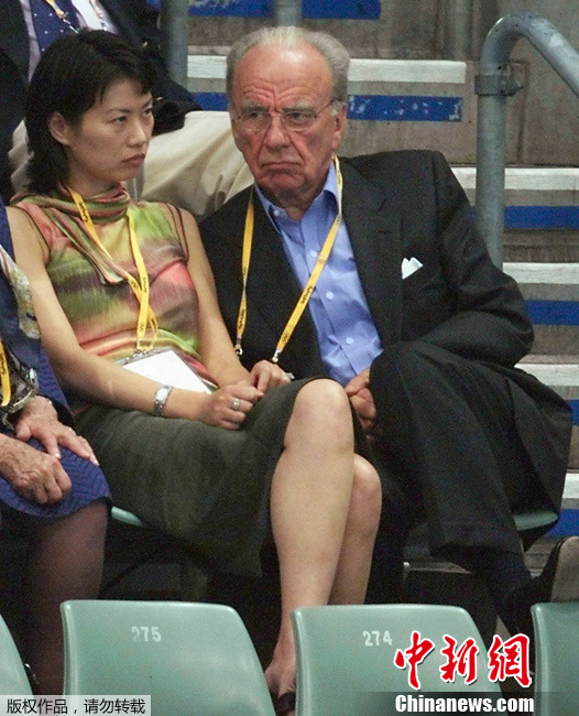 En images : le parcours de Murdoch et Wendi Deng