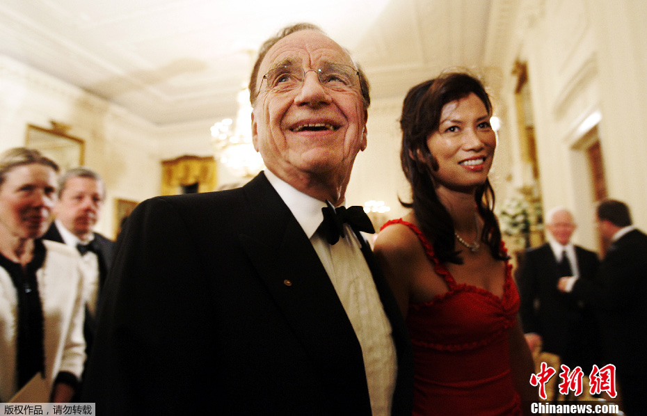 En images : le parcours de Murdoch et Wendi Deng