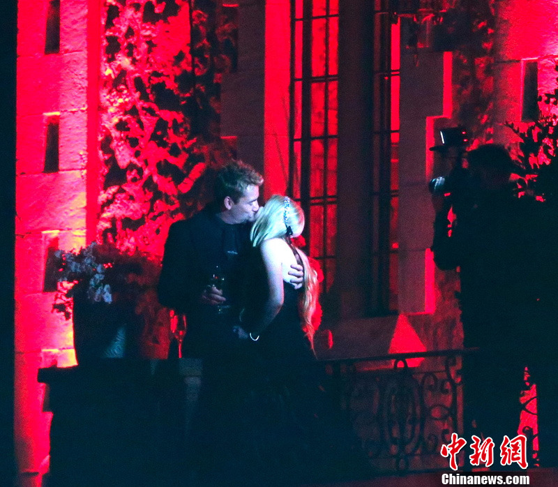 La cérémonie de mariage de la chanteuse Avril Lavigne