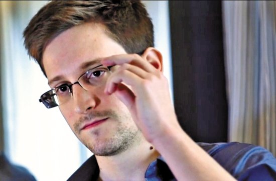 Le sort de Snowden, un symbole de l'hégémonie des États-Unis