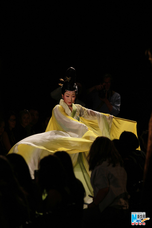 Fashion Week de Paris : haute couture à la chinoise par Laurence Xu