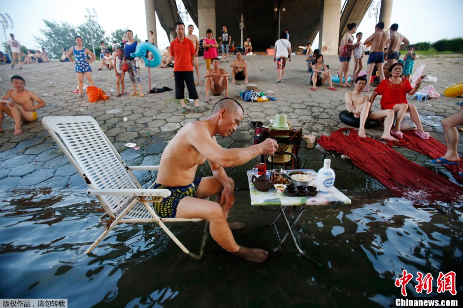 Canicule : comment les gens se protègent-ils dans chaque pays ?