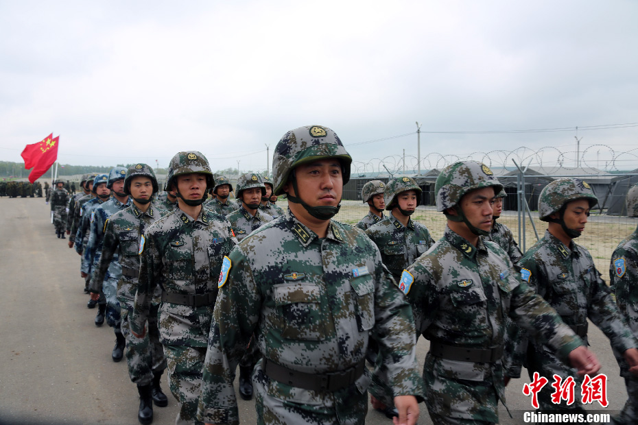 Mission de la paix 2013: les soldats chinois bien accueills en Russie