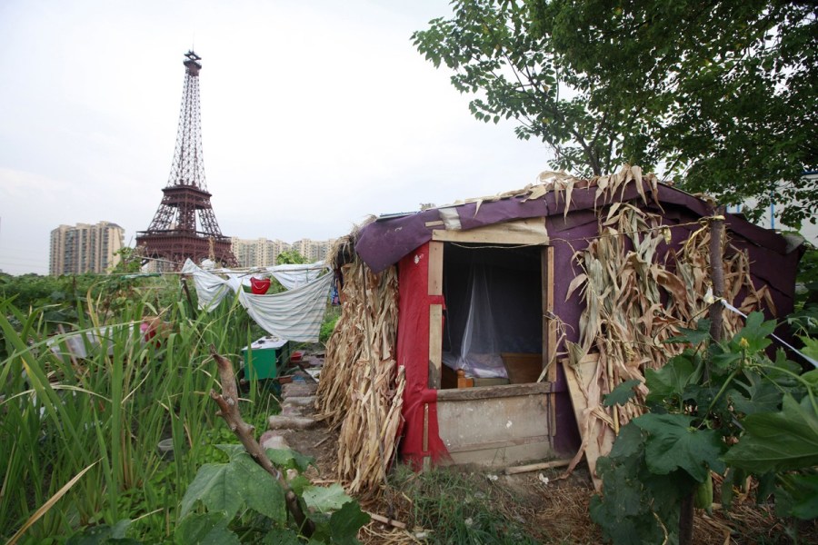 En Chine, le « petit Paris » est une ville fantôme