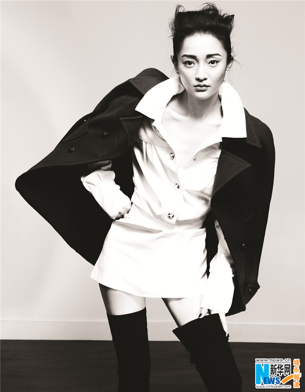 Zhou Xun pose pour Madame Figaro