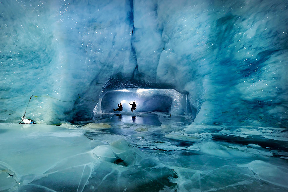 En images : une caverne de glace merveilleuse